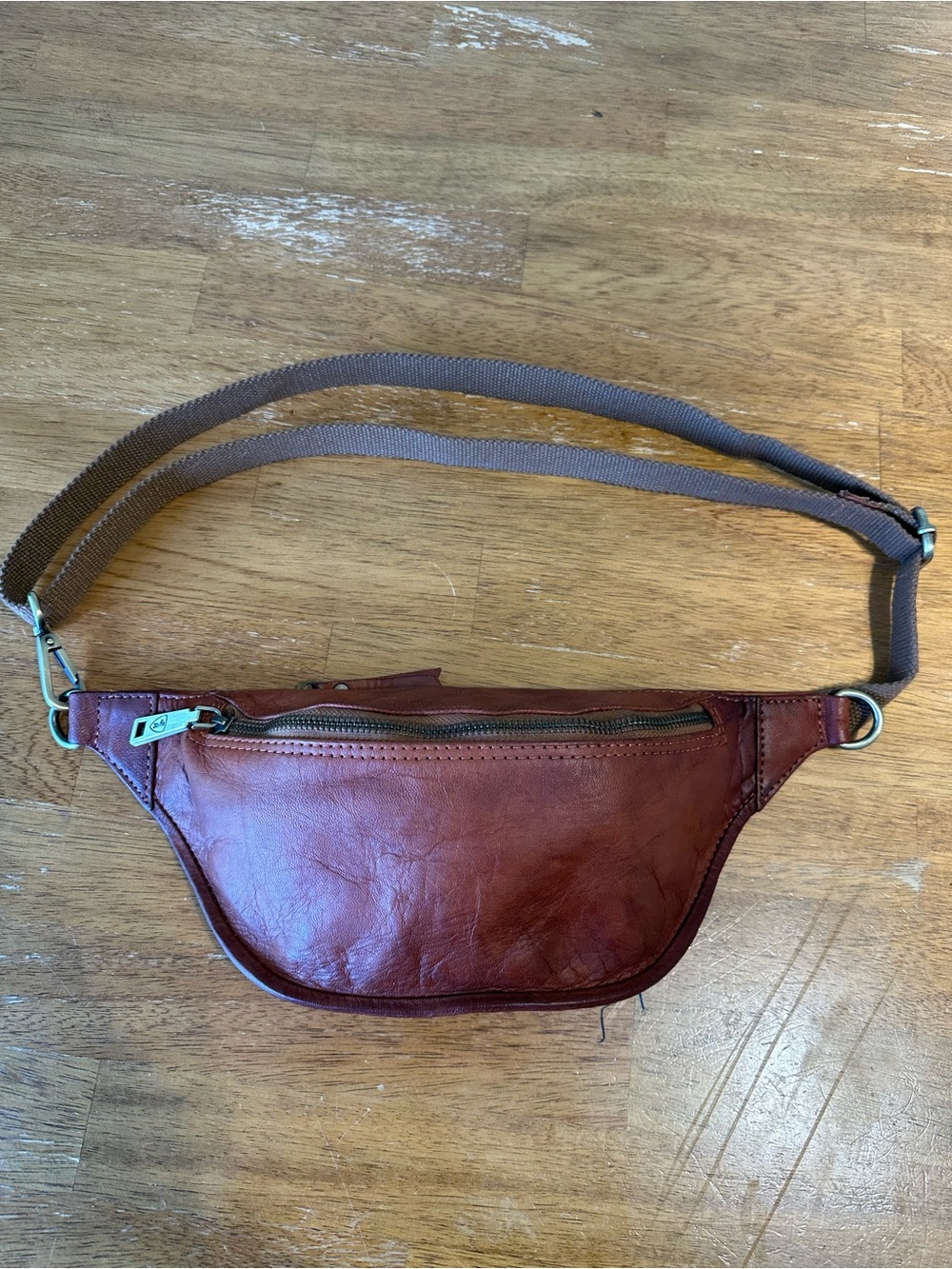 Berliner Bags Kai Vintage Brown Cross Body Fanny Pack L